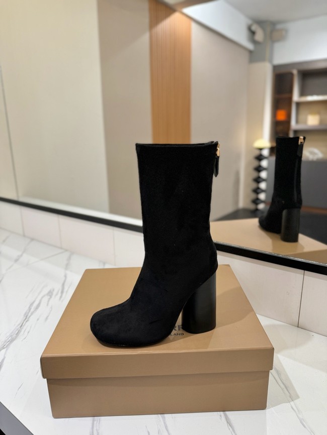 BurBerry Ankle Boot 87217-3