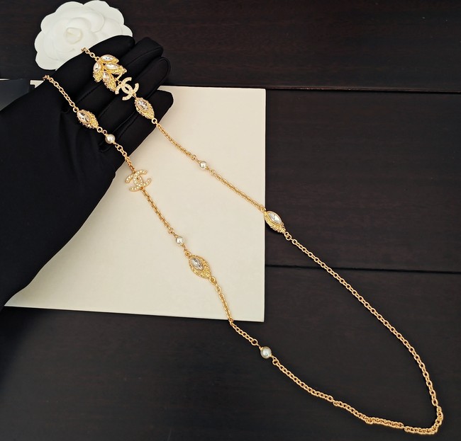 Chanel necklace CE81826