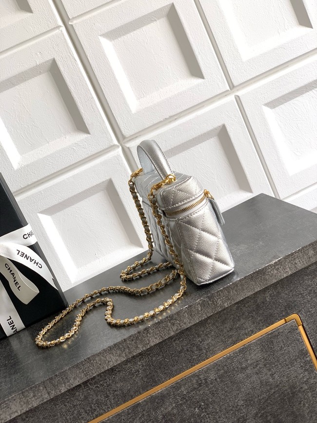 Chanel Vanity with Chain 26C AP4936 Silver