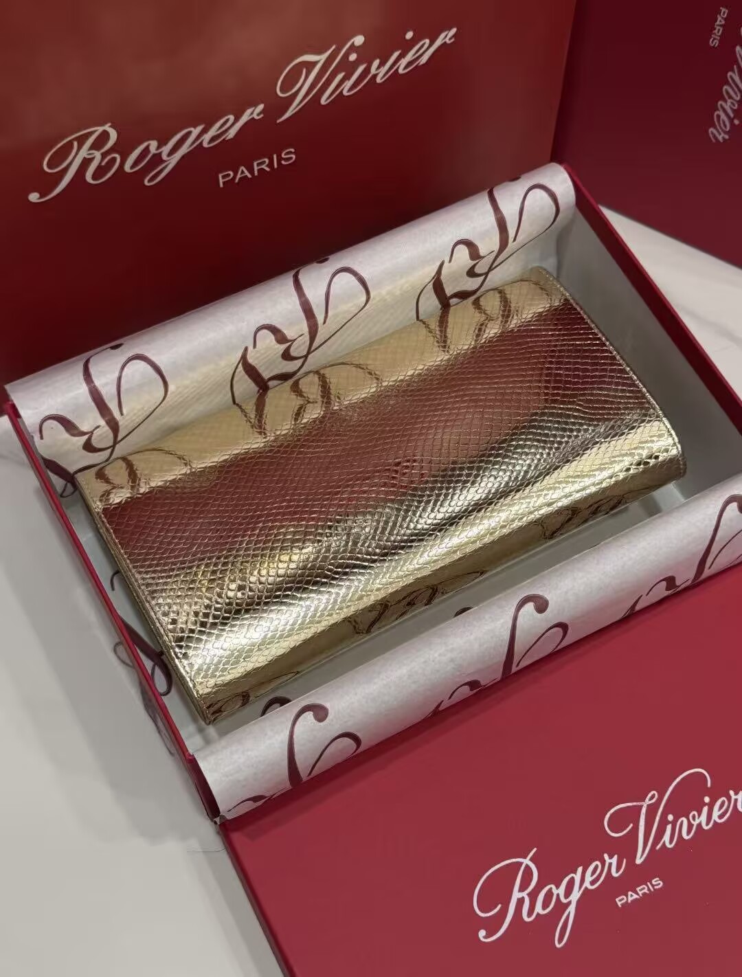 Roger Vivier Clutch Handbag V30260 Gold