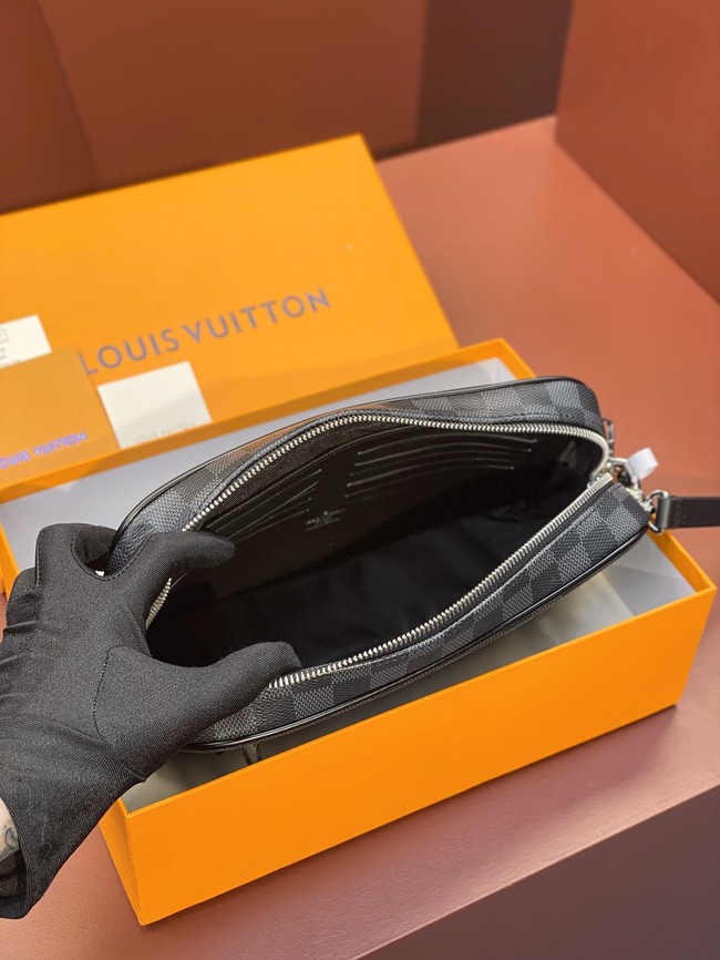 Louis Vuitton clutch bag N61664-4