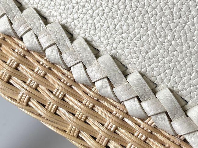 Louis Vuitton Capucines Mini M24977 Ivory Louis Vuitton Capucines Mini M24977 Ivory