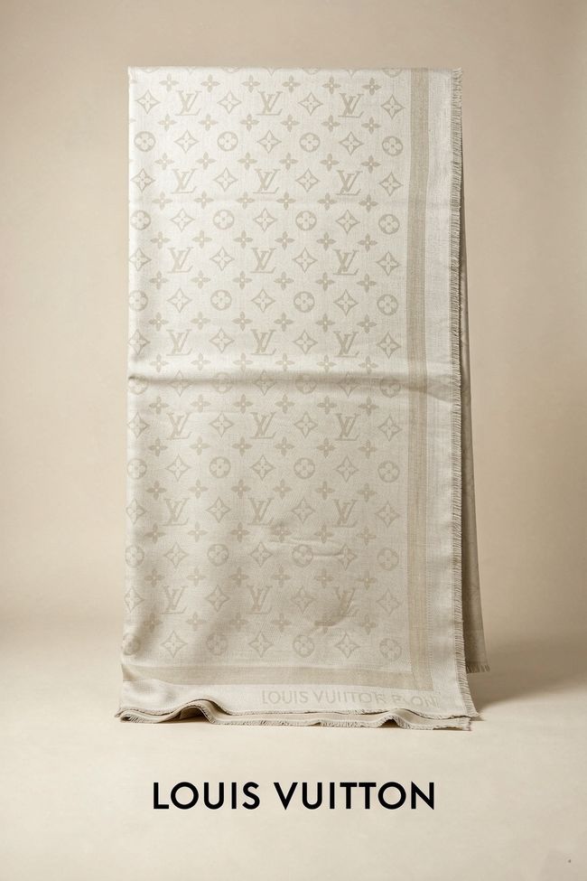 Louis Vuitton Monogram Shine Shawl M9A256-4