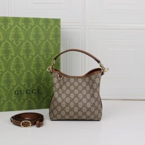 GG Emblem Medium Bucket Bag